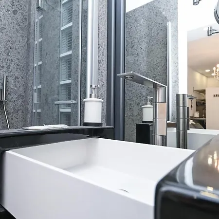 The Essential Trastevere Design